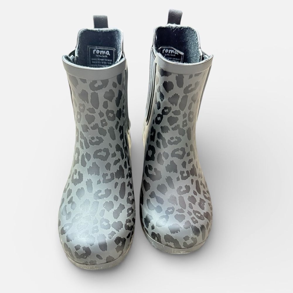 Roma Gray & Black Leopard Print Rain boots - Picture 3 of 6